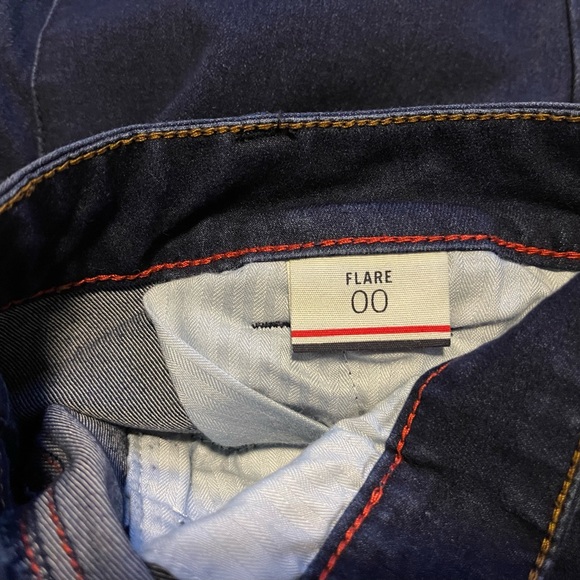 Tommy Hilfiger Flare Jeans - Picture 6 of 6